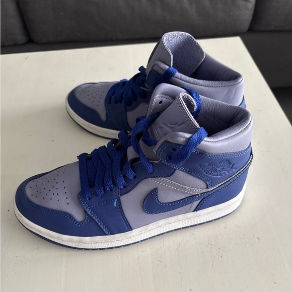 Nike Air Jordan 1 Mid SE Iron Purple Deep Royal WMNS Size 6 - Picture 3 of 5